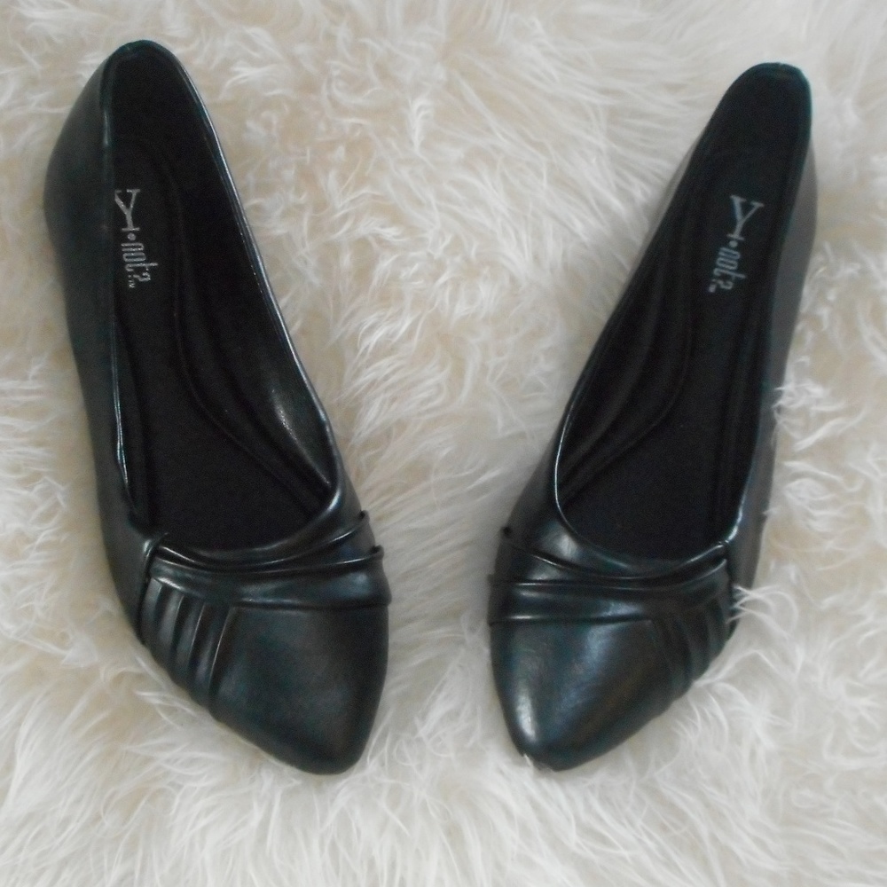 New W/ Box Y Not? Presley Black Flats